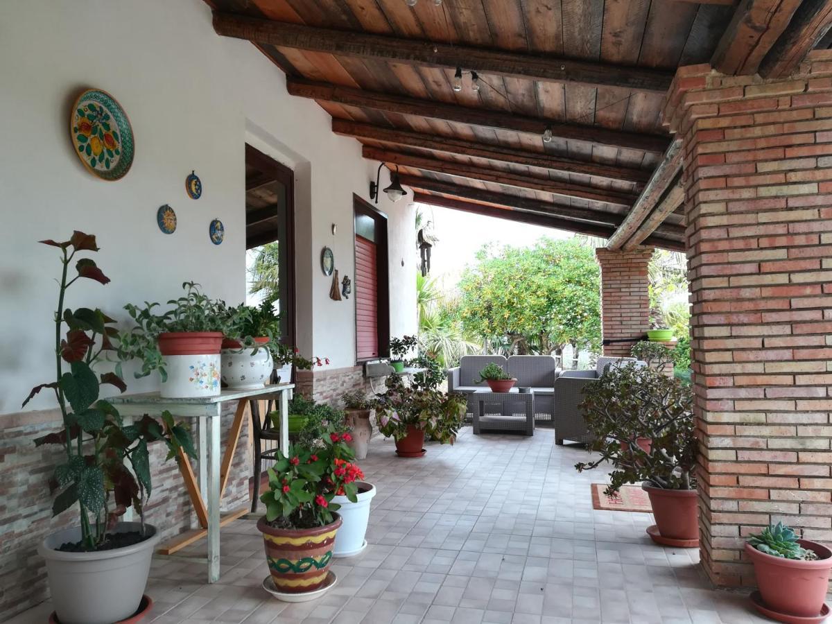 Poggio Vento Country House Guest House Naro Eksteriør bilde